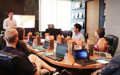 Sala de reuniones Avic Projects